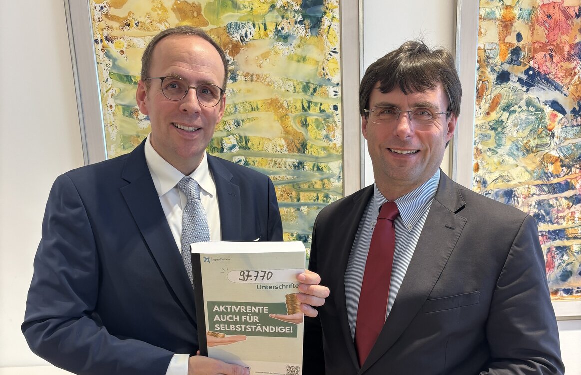 Übergabe Petition an NRW-Finanzminister Dr. Optendrenk