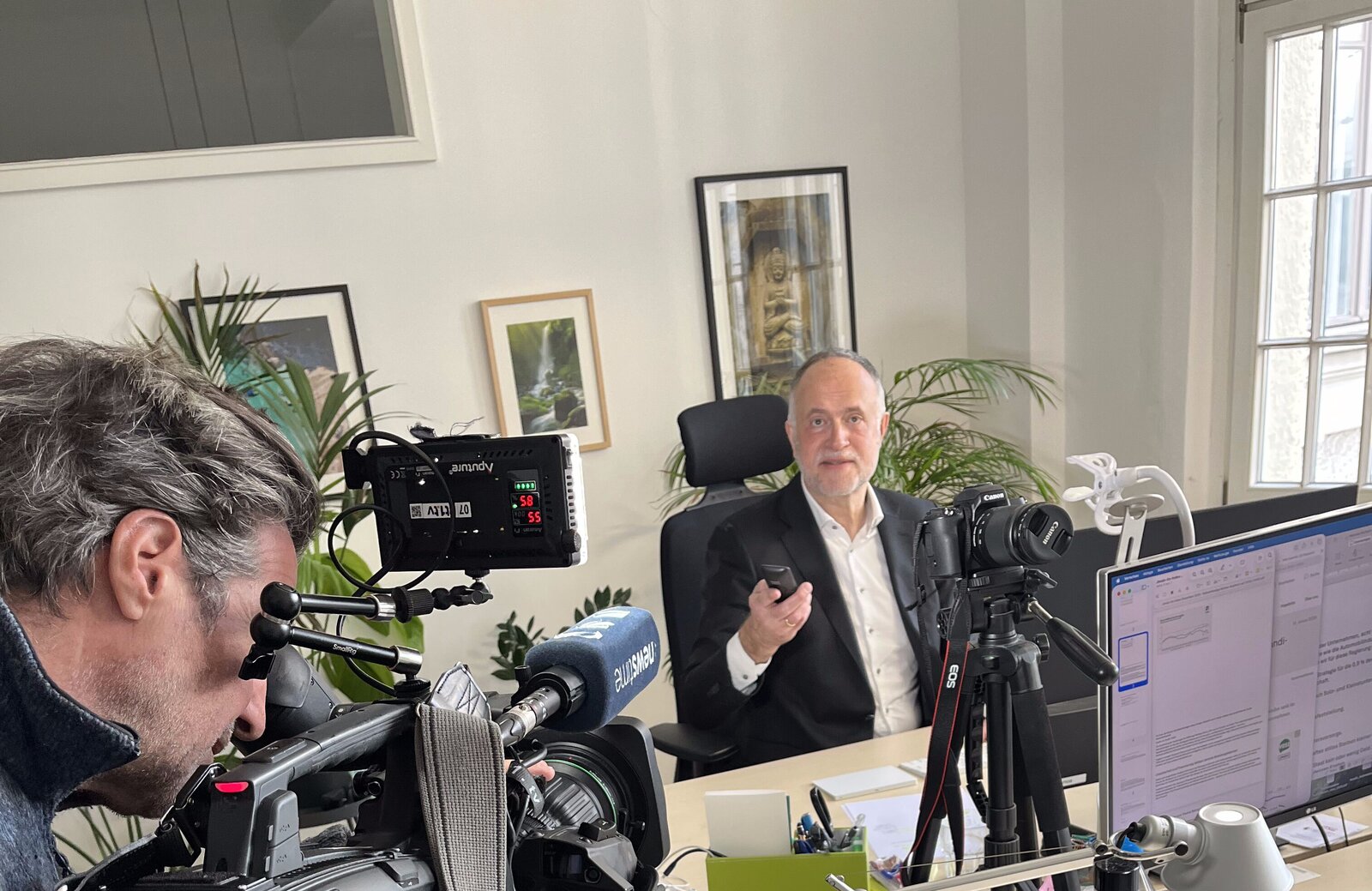 Bei den Dreharbeiten, Foto: Max Hilgarth